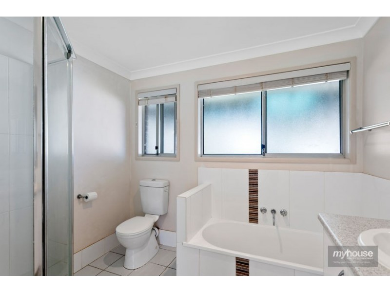 24 Noll Street, Kearneys Spring QLD 4350