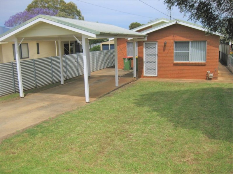 17a Kenilworth Street, North Toowoomba QLD 4350