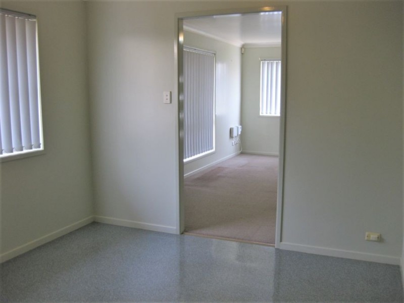 17a Kenilworth Street, North Toowoomba QLD 4350
