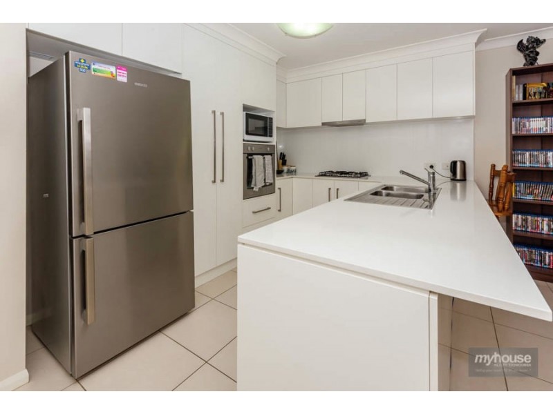 2/152 Kearney Street, Kearneys Spring QLD 4350