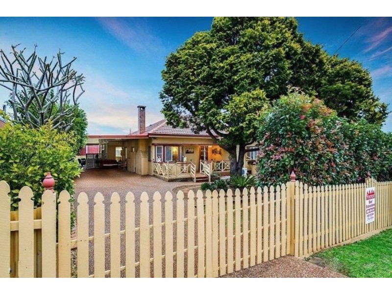 18 Mansford Street, North Toowoomba QLD 4350