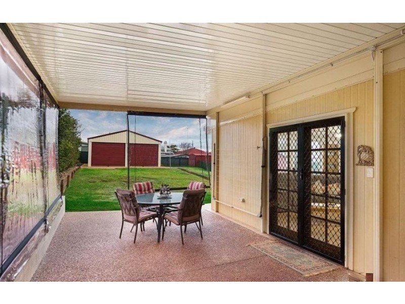 18 Mansford Street, North Toowoomba QLD 4350