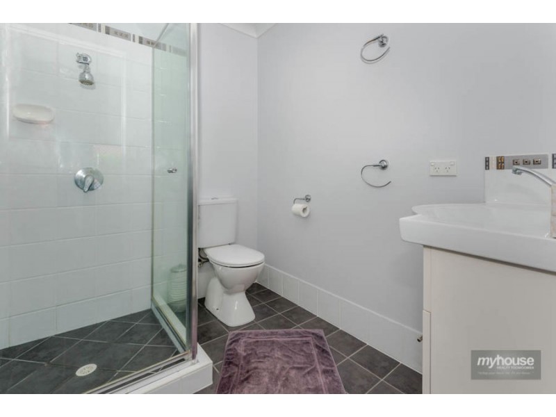 34 Wareena Crescent, Glenvale QLD 4350