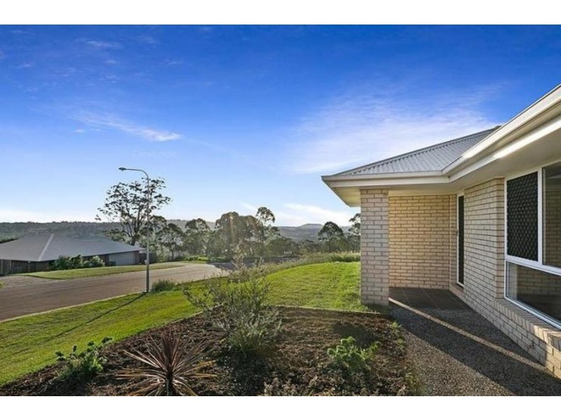 3 Westview Drive, Mount Kynoch QLD 4350