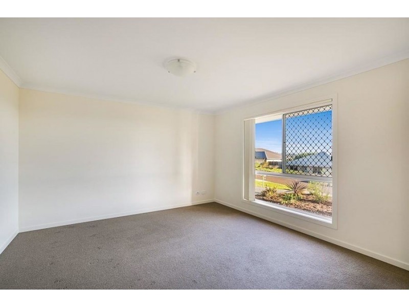 3 Westview Drive, Mount Kynoch QLD 4350