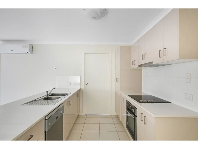 3 Westview Drive, Mount Kynoch QLD 4350