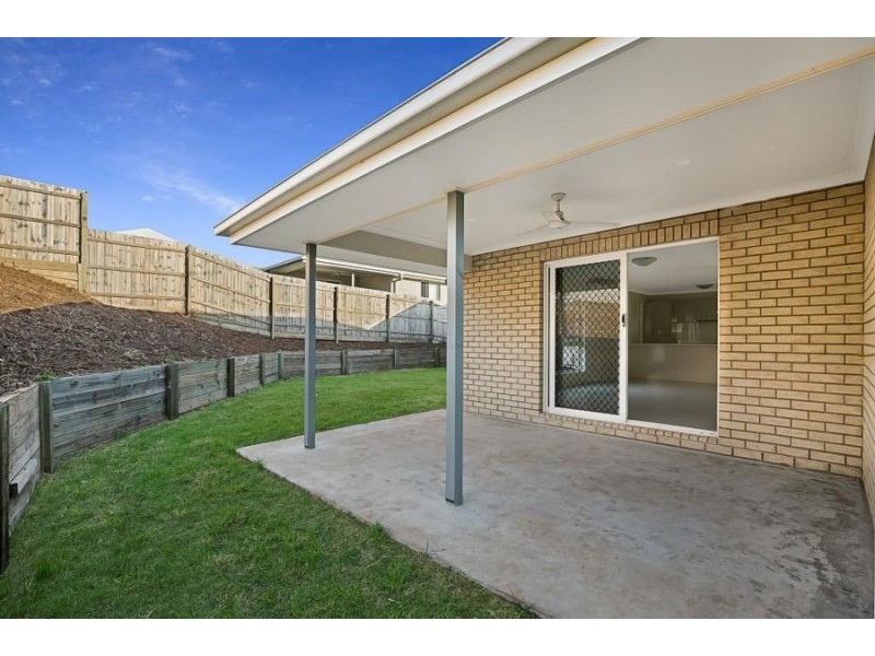 3 Westview Drive, Mount Kynoch QLD 4350