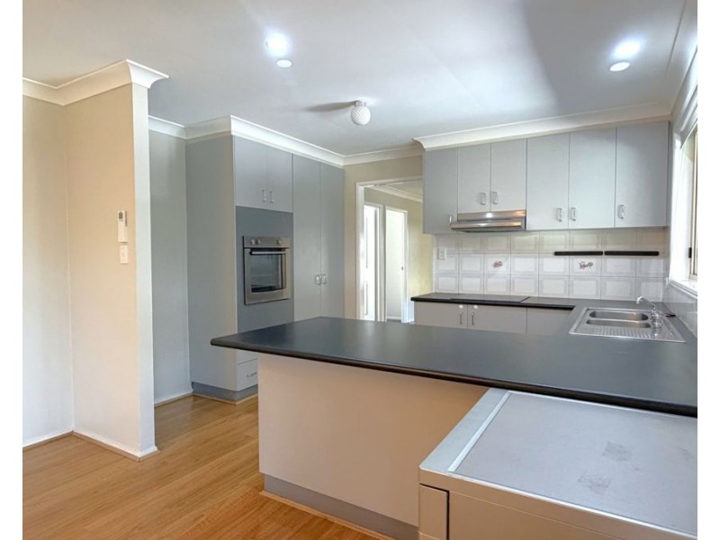 15 Poinciana Street, Newtown QLD 4350