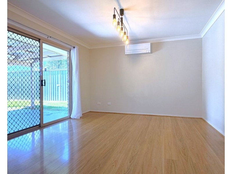 15 Poinciana Street, Newtown QLD 4350