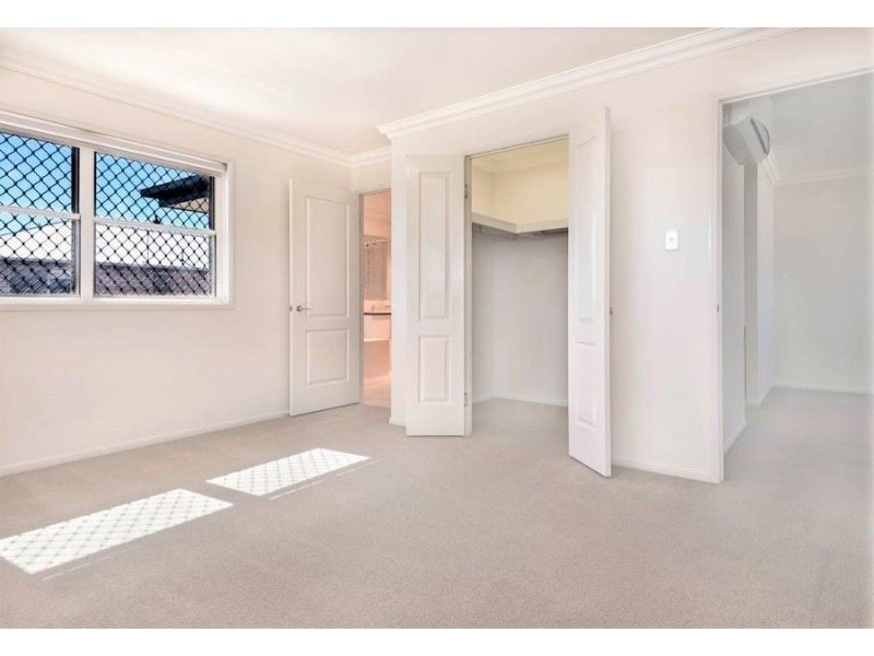 2/353 Greenwattle Street, Wilsonton QLD 4350