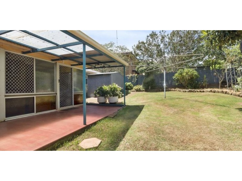 6 Athol Street, Harlaxton QLD 4350