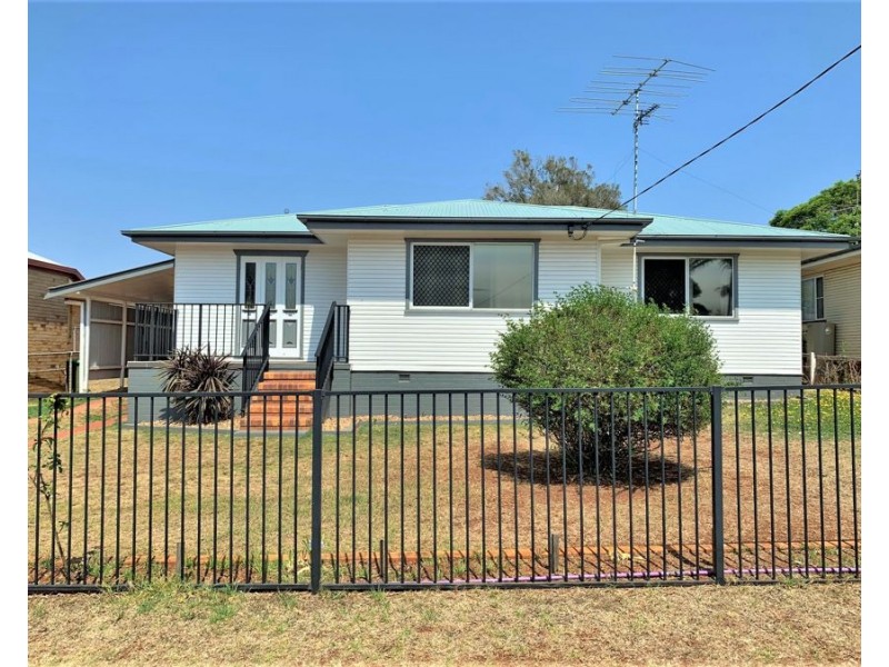 15 McCafferty Street, Wilsonton QLD 4350