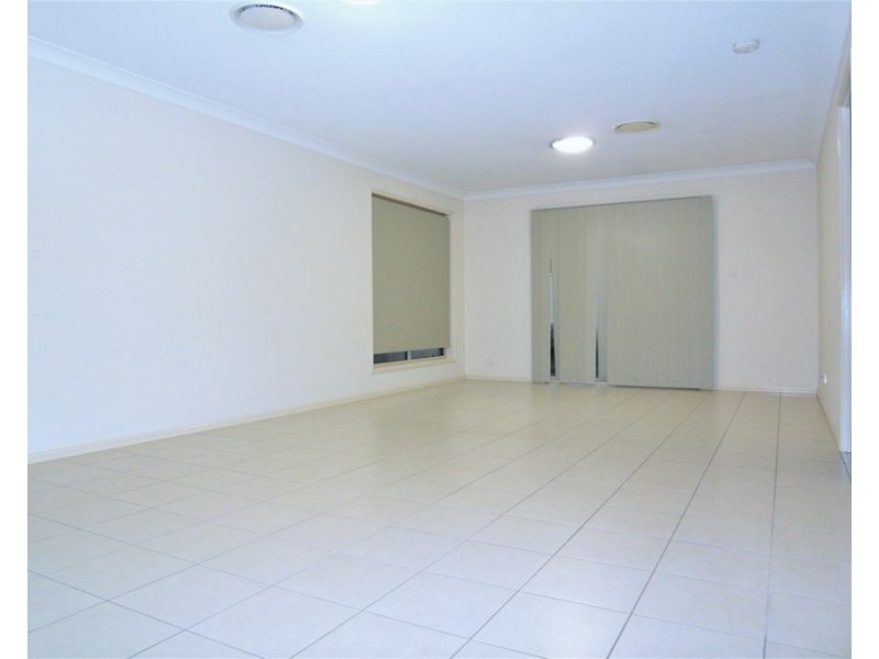 2/150 Tor Street, Rockville QLD 4350