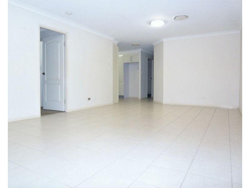 2/150 Tor Street, Rockville QLD 4350