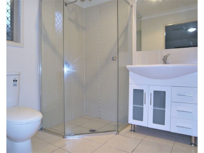 2/150 Tor Street, Rockville QLD 4350