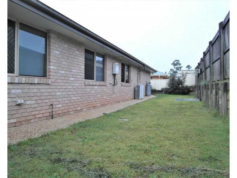 2/150 Tor Street, Rockville QLD 4350