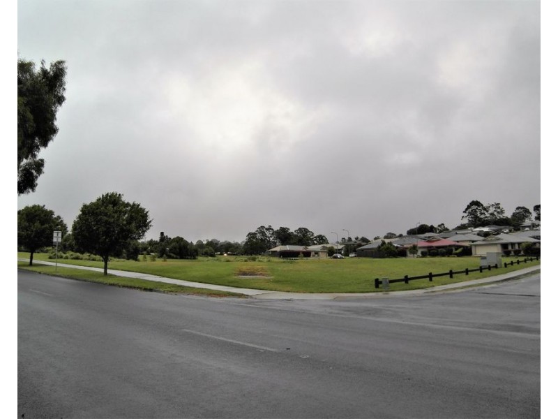 2/150 Tor Street, Rockville QLD 4350