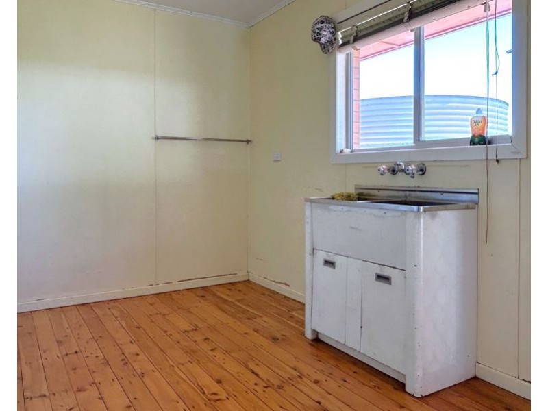 3 Wolseley, North Toowoomba QLD 4350