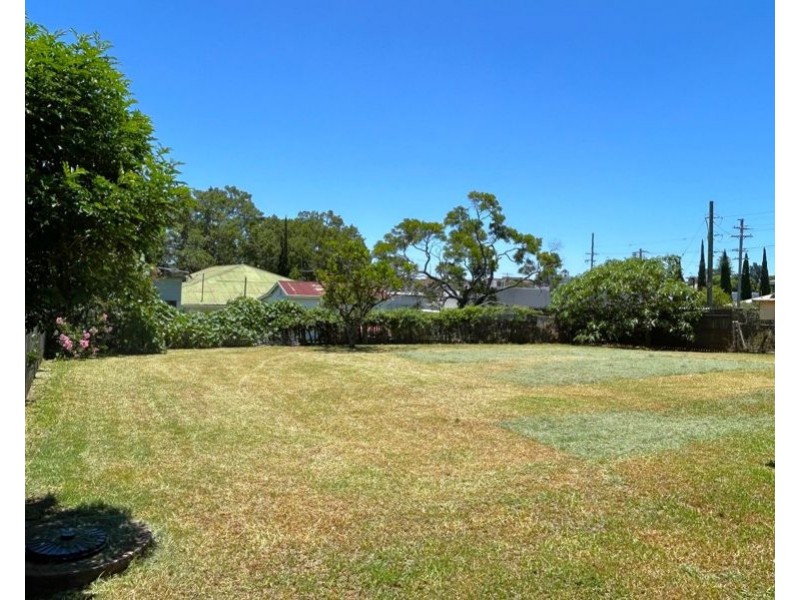 3 Wolseley, North Toowoomba QLD 4350