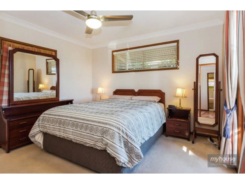 2 Weir Court, Harristown QLD 4350