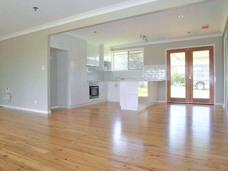 73 Debra Street, Centenary Heights QLD 4350