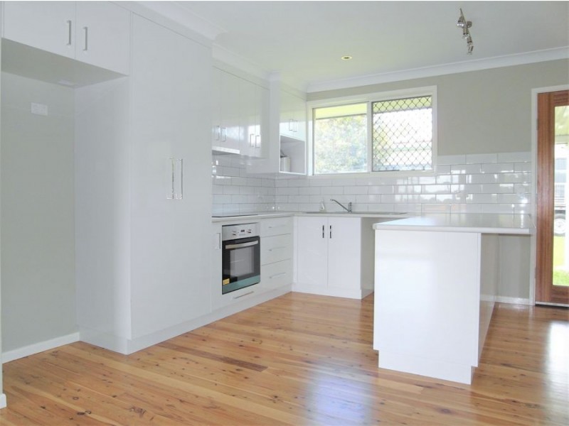 73 Debra Street, Centenary Heights QLD 4350