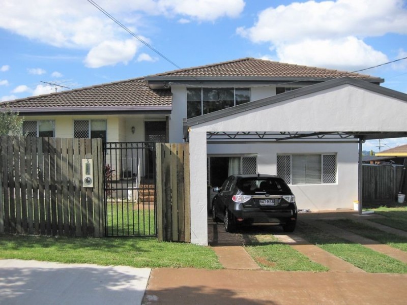 5 Clive Crescent, Darling Heights QLD 4350