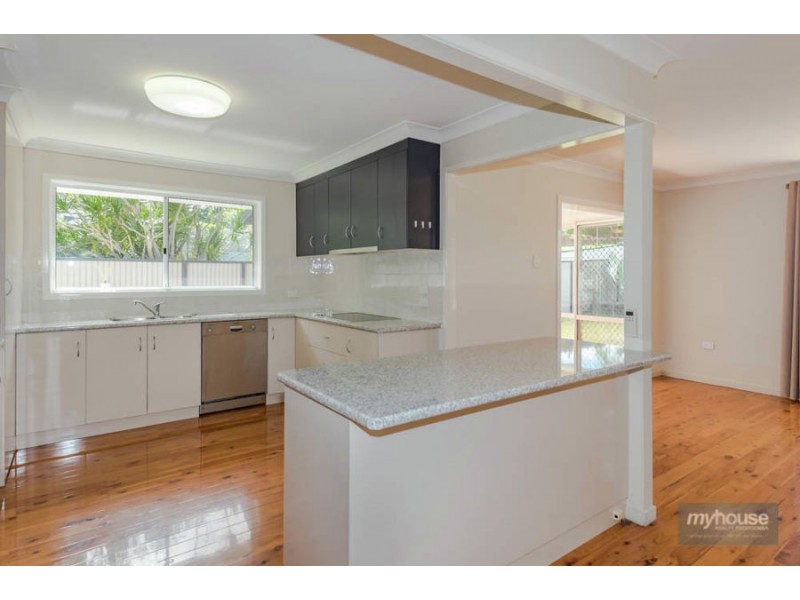 25A North Street, Mount Lofty QLD 4350