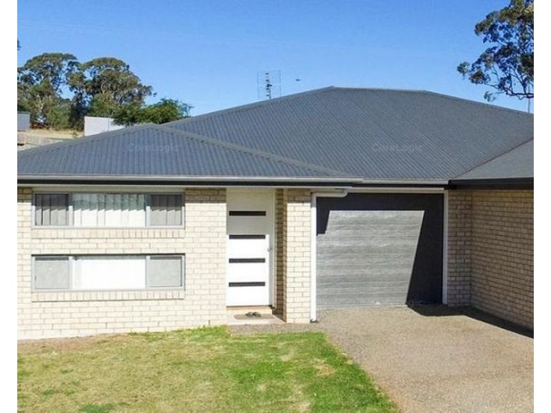 6 Samuel Court, Darling Heights QLD 4350