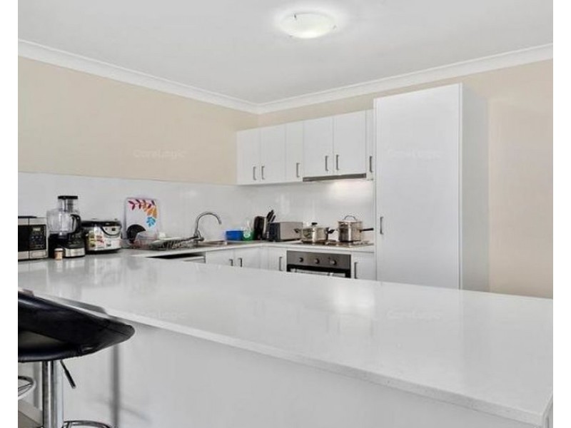 6 Samuel Court, Darling Heights QLD 4350