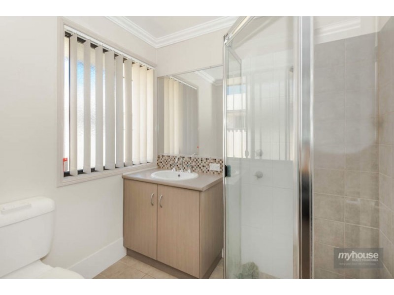 24 Ashford Drive, Wyreema QLD 4352