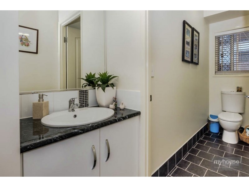 3/353 Greenwattle Street, Wilsonton QLD 4350