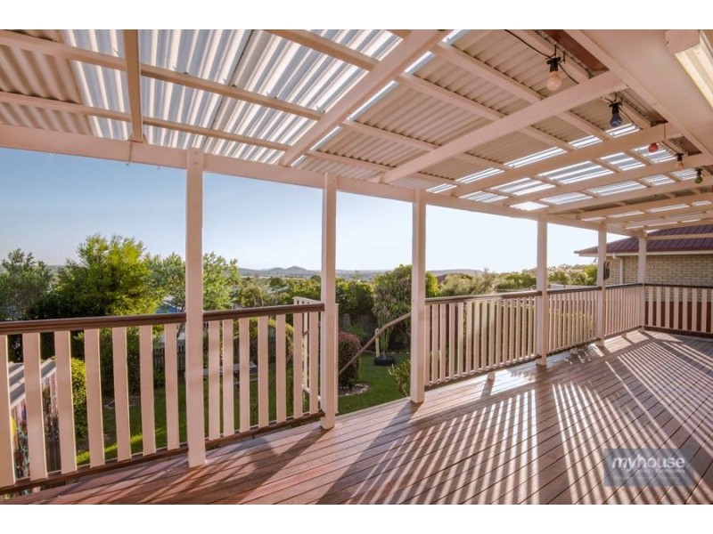 36 Barlow Street, Wilsonton QLD 4350
