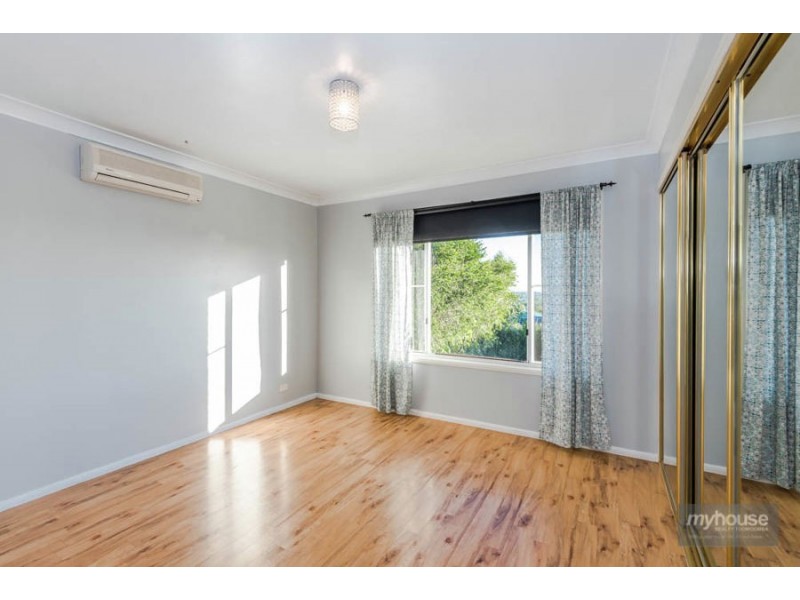 36 Barlow Street, Wilsonton QLD 4350