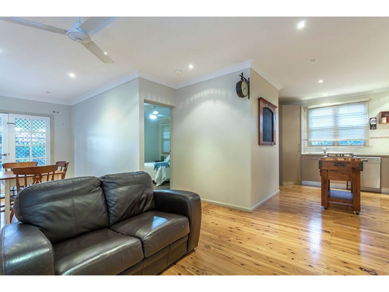 210a Campbell Street, Newtown QLD 4350