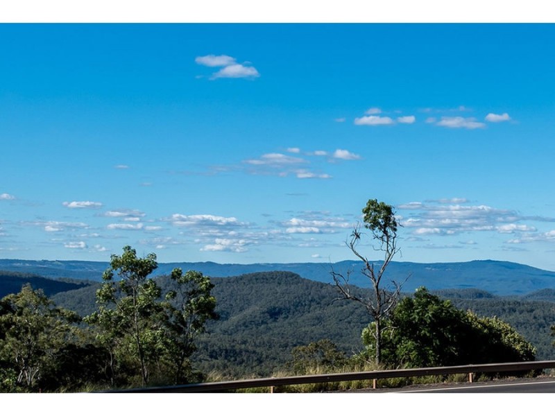 225 New England Highway, Harlaxton QLD 4350