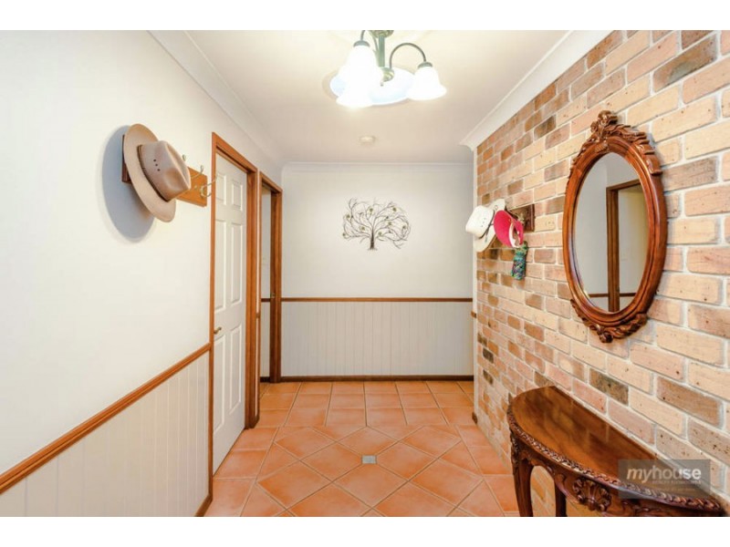 12 Lillian Court, Highfields QLD 4352