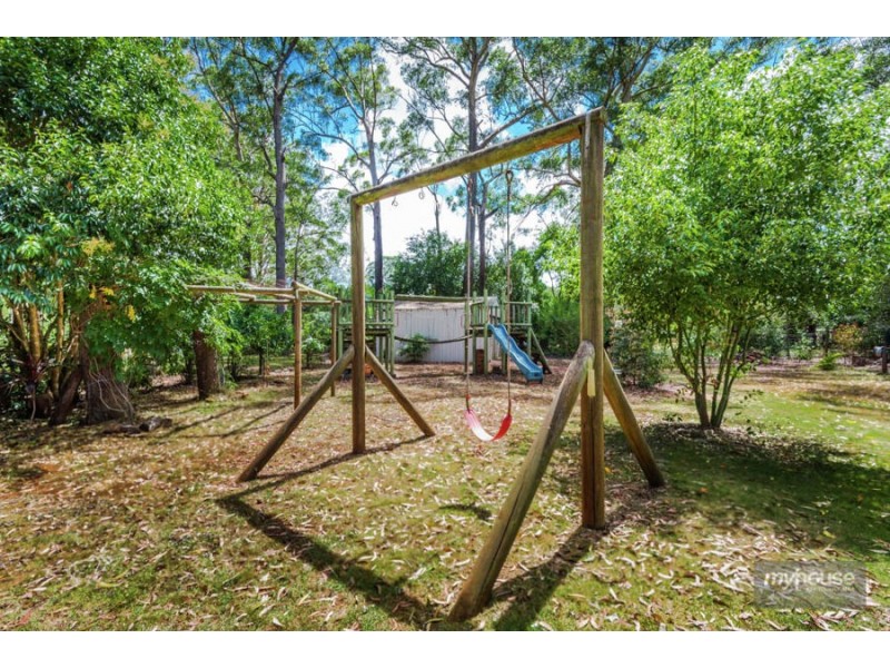 12 Lillian Court, Highfields QLD 4352