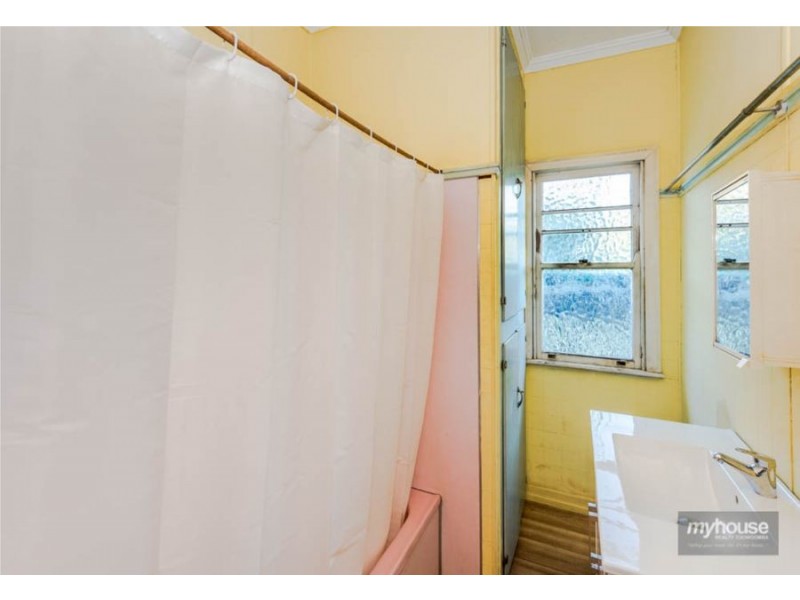 159 North Street, Rockville QLD 4350