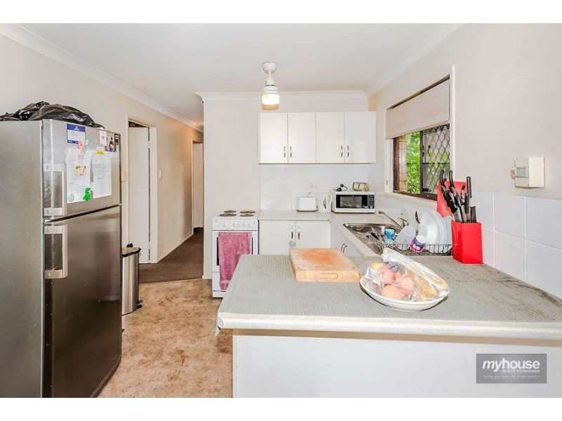 284 Taylor Street, Glenvale QLD 4350