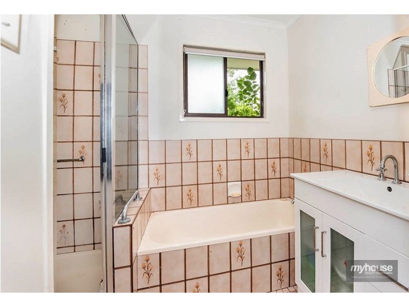 284 Taylor Street, Glenvale QLD 4350