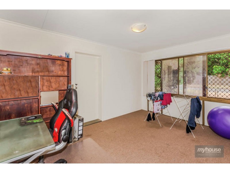 284 Taylor Street, Glenvale QLD 4350