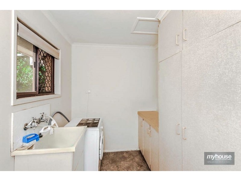 284 Taylor Street, Glenvale QLD 4350