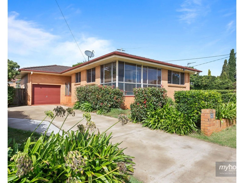 38 McNamara, Centenary Heights QLD 4350