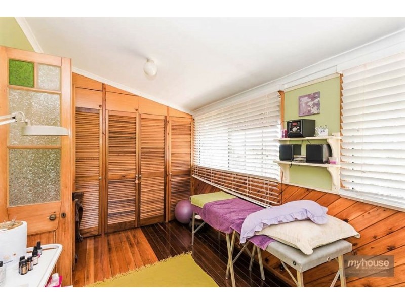 31 Wallace Street, Newtown QLD 4350