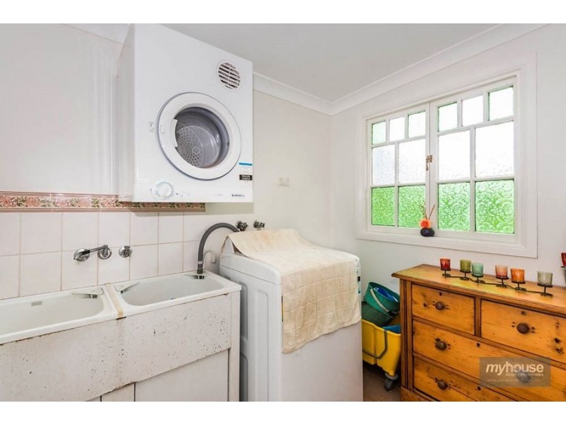 31 Wallace Street, Newtown QLD 4350