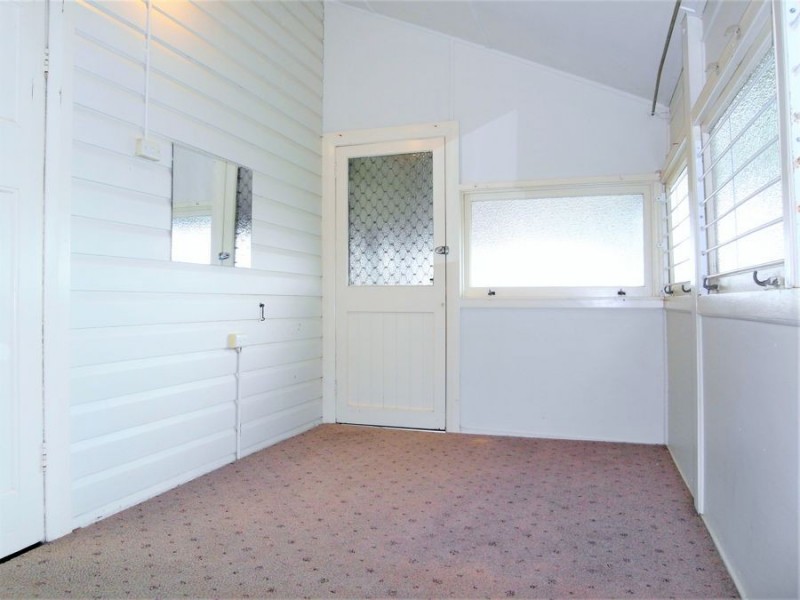 22 Prosser Street, Rockville QLD 4350