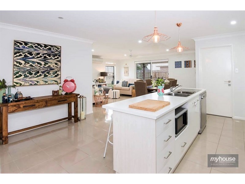 20 Esmeralda Street, Cambooya QLD 4358