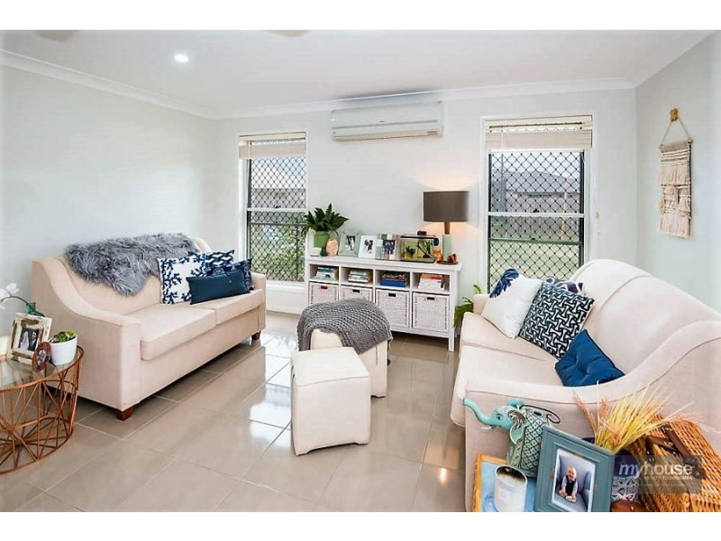 20 Esmeralda Street, Cambooya QLD 4358
