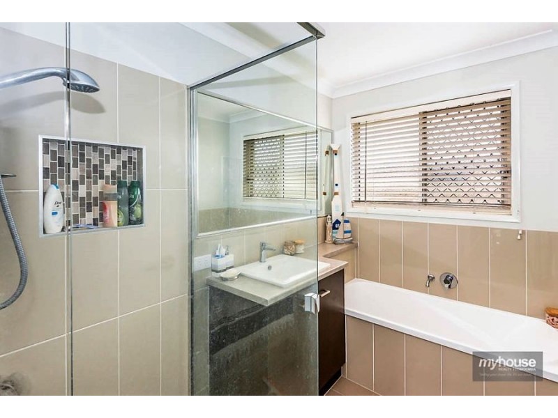 20 Esmeralda Street, Cambooya QLD 4358